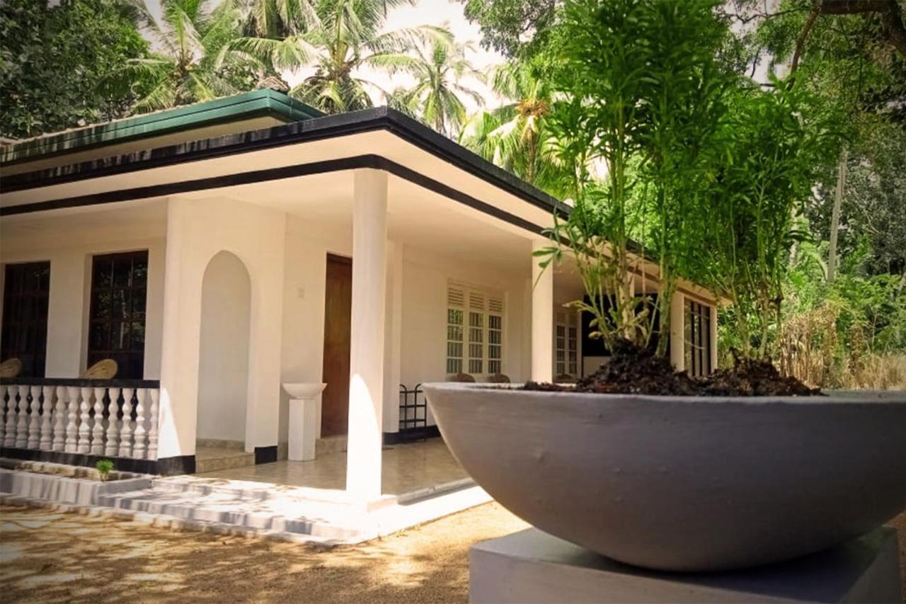 Abhaya Resorts Anuradhapura Esterno foto