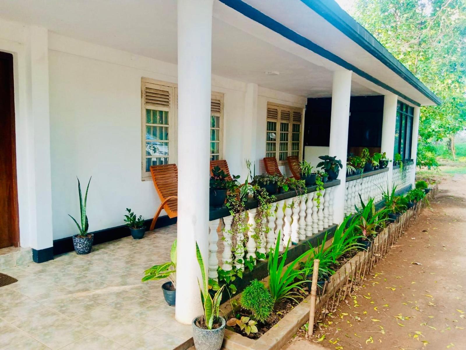 Abhaya Resorts Anuradhapura Esterno foto