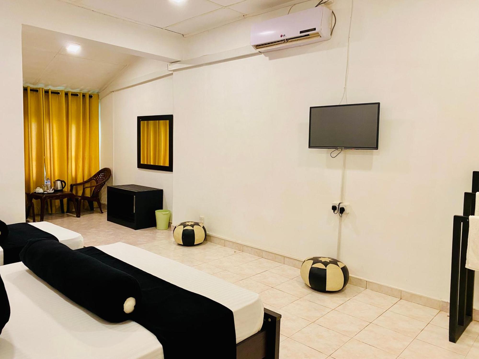 Abhaya Resorts Anuradhapura Esterno foto